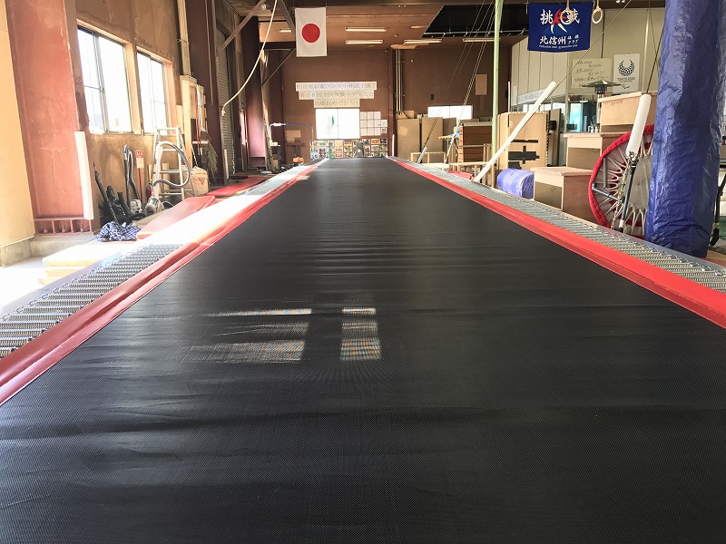 体操練習の必需品 タンブリングトランポリン