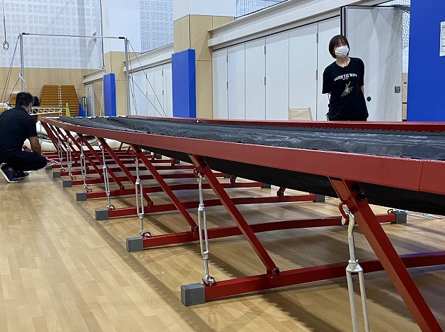 体操練習の必需品 タンブリングトランポリン