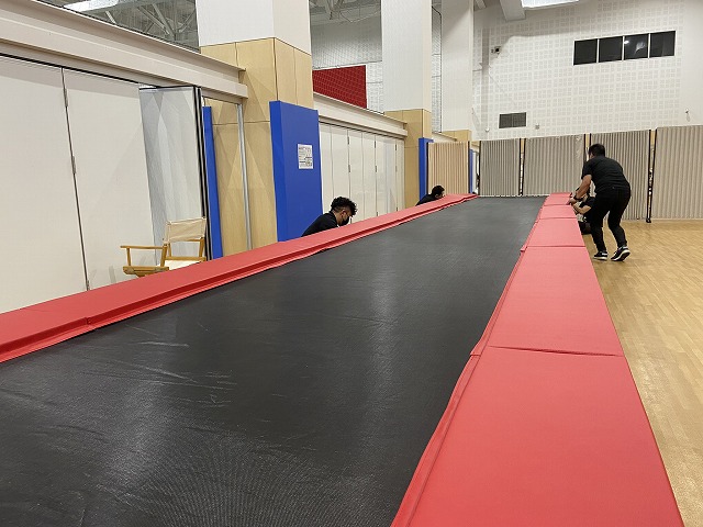 体操練習の必需品 タンブリングトランポリン