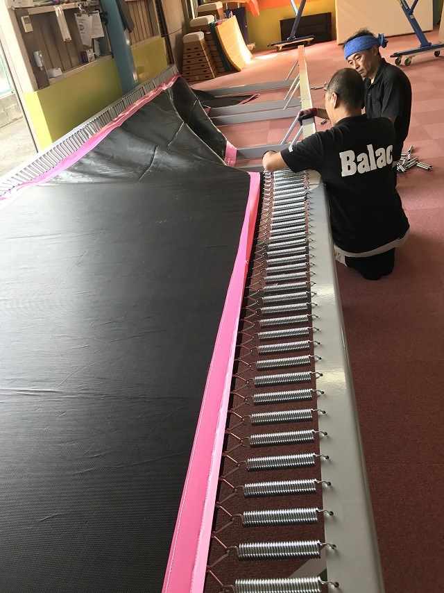 体操練習の必需品 タンブリングトランポリン